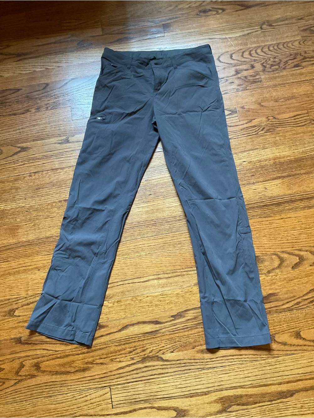 Patagonia Men's Cargo Pants in Dark Gray